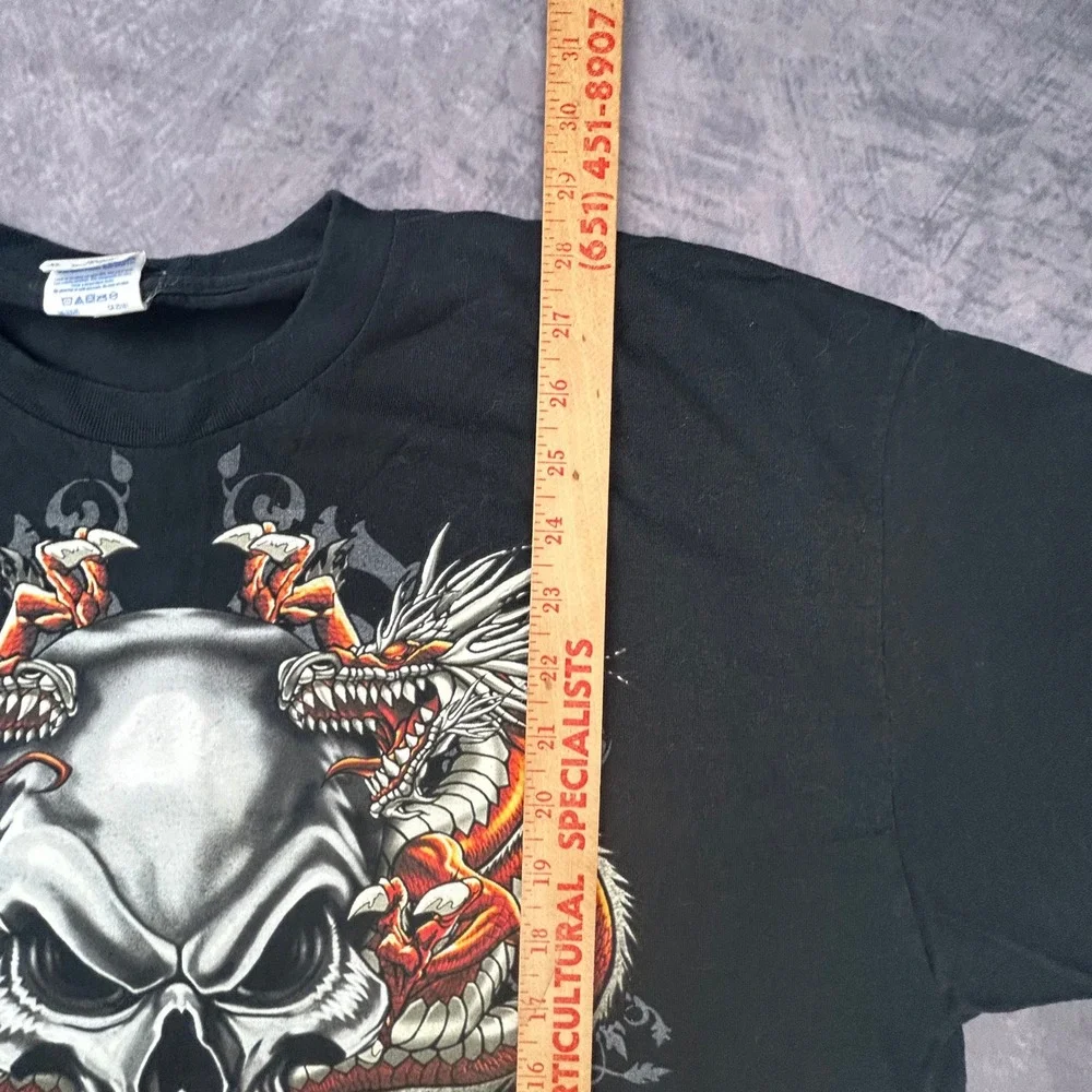 Gildan Skull and Dragon Graphic T-Shirt Black XL Y2K Skater Streetwear Tee